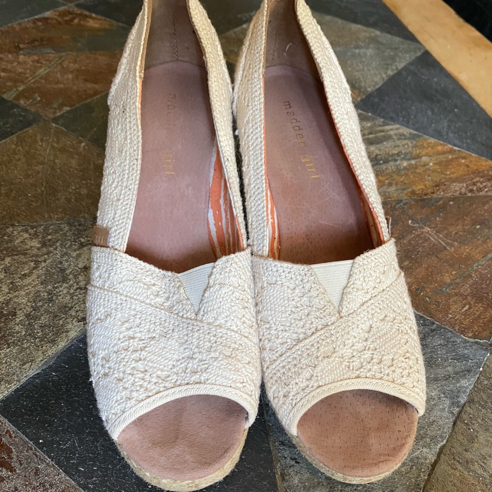 Madden Girl Size 10 Wedges